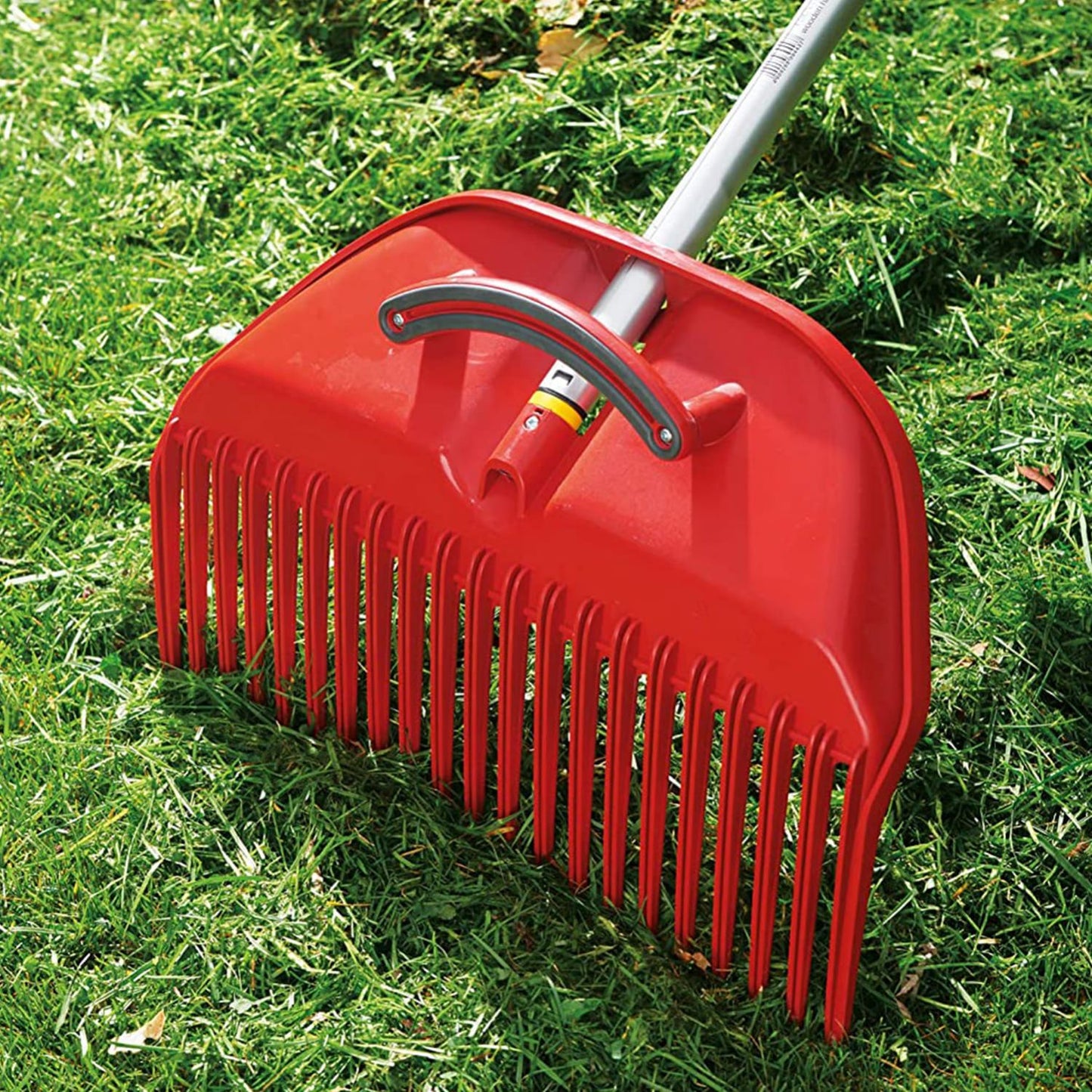 3-IN-1 RAKE