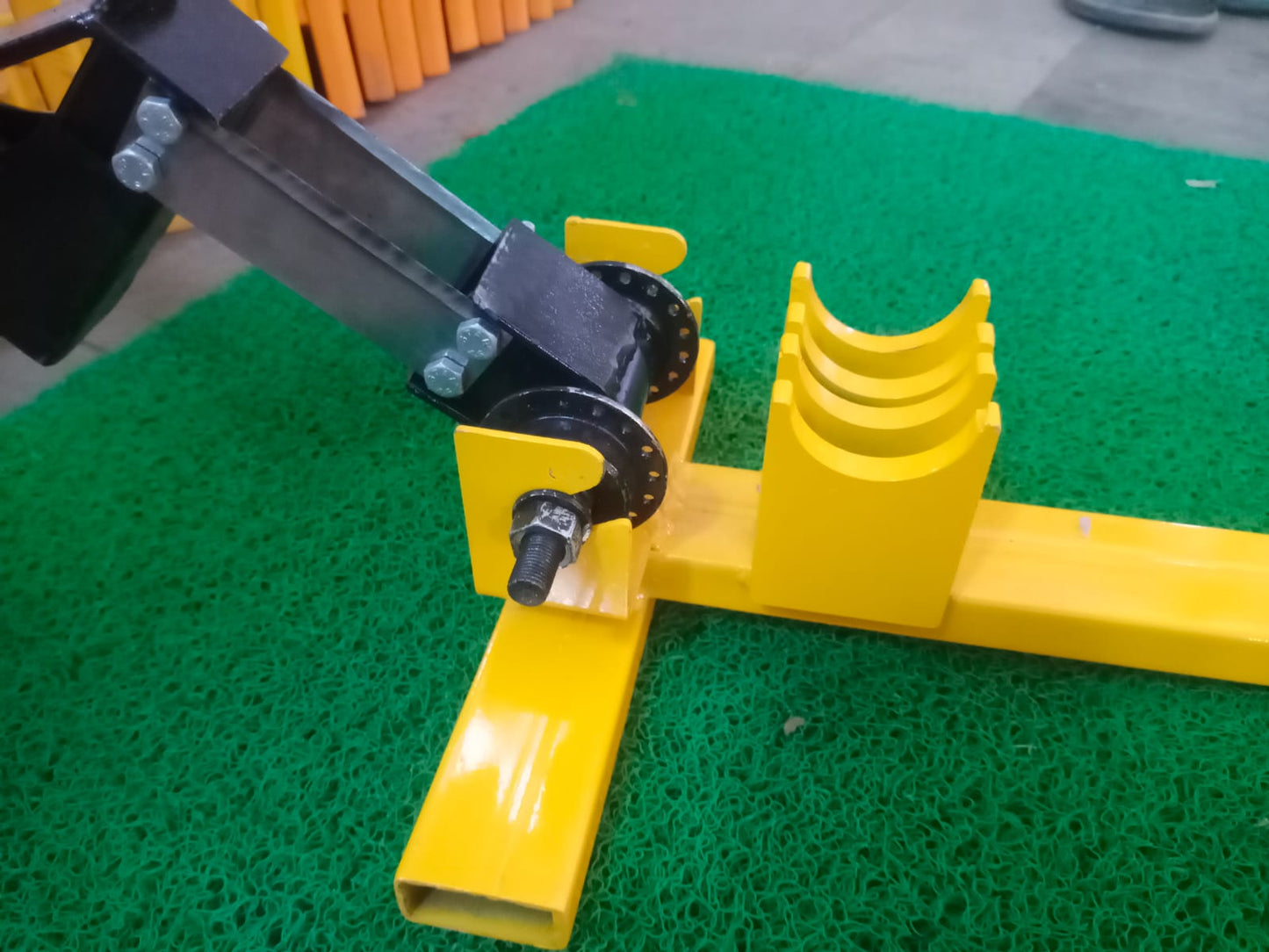 Sugarcane Bud cutter