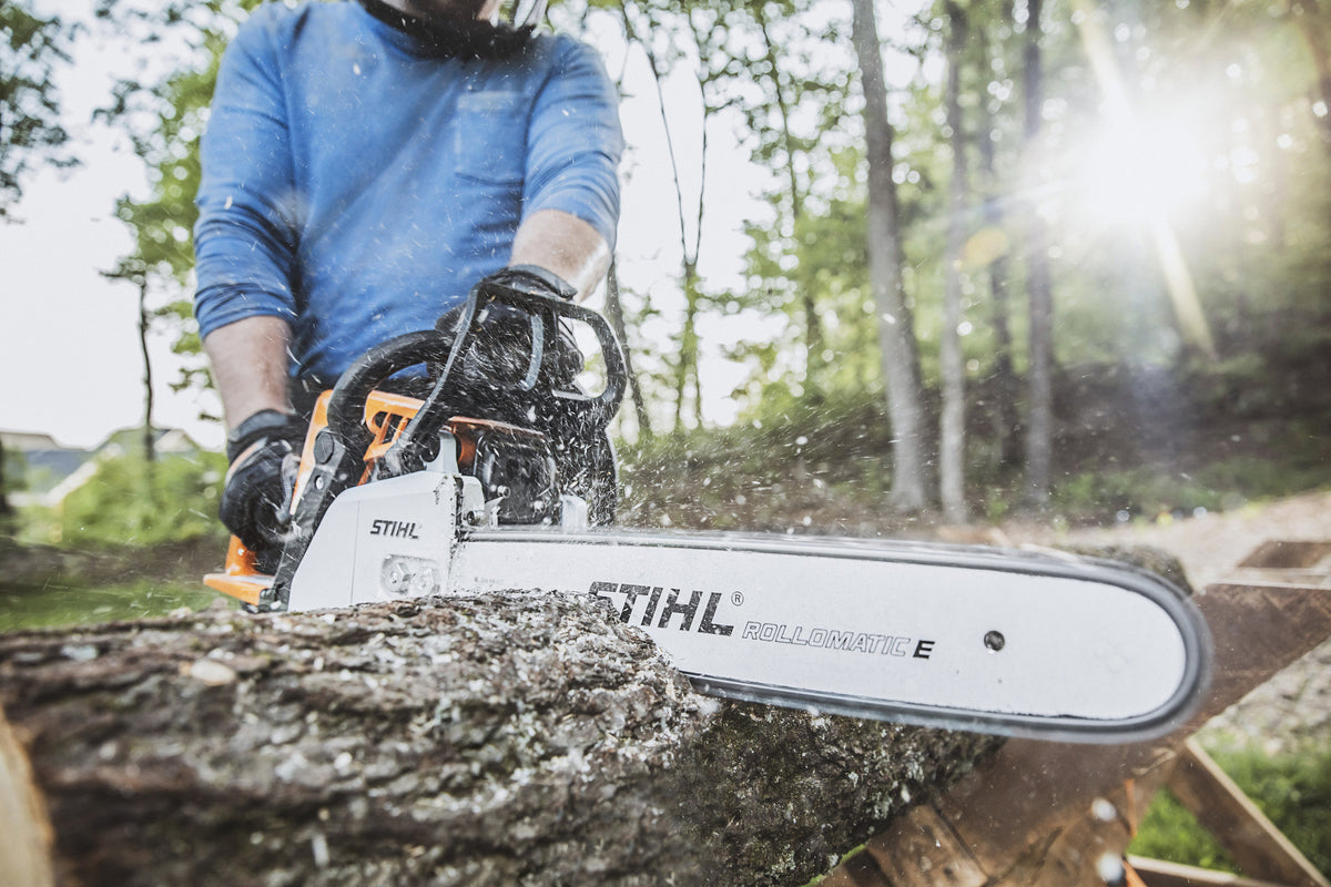 STIHL MS 250 Chainsaw with 18" Guide bar & Saw Chain