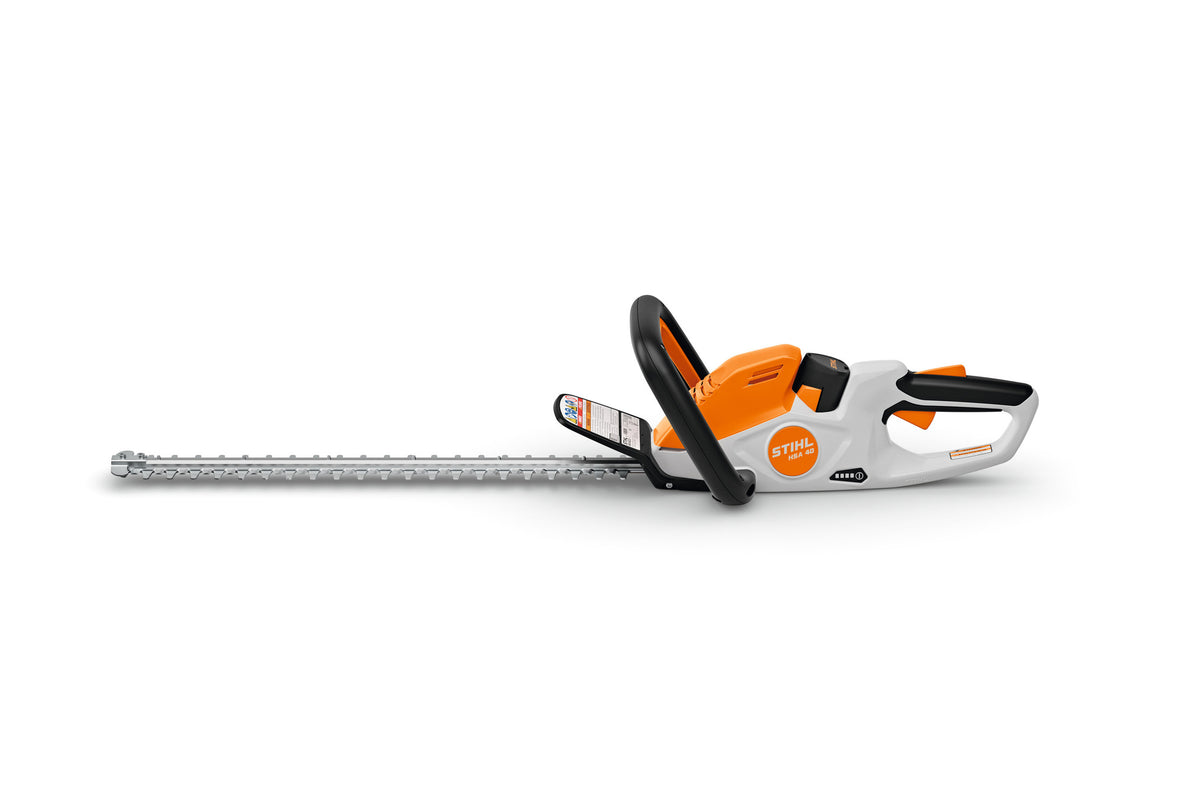 STIHL HSA 40 set hedge trimmer with battery and charger