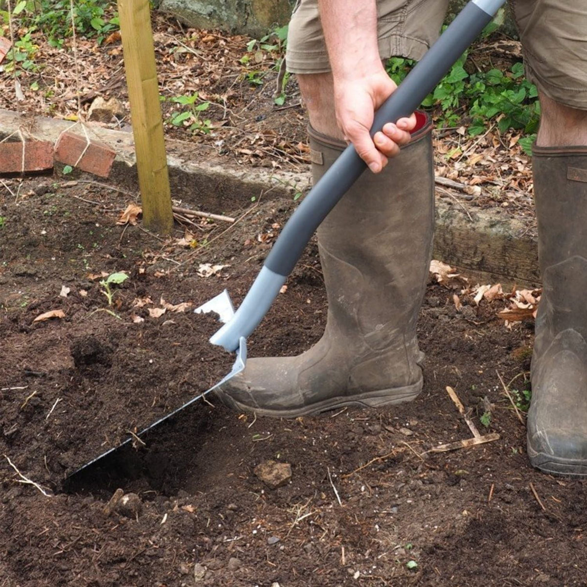 WOLF-Garten AS-D Straight Digging Spade -- 19cm, Boron Steel Blade - image 3